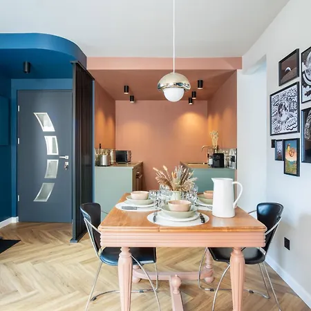 Apartment T2 Calme Avec Clim, Parking Facile, Tram A 5 Minutes
