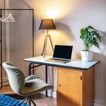 Apartment T2 Calme Avec Clim, Parking Facile, Tram A 5 Minutes Schiltigheim